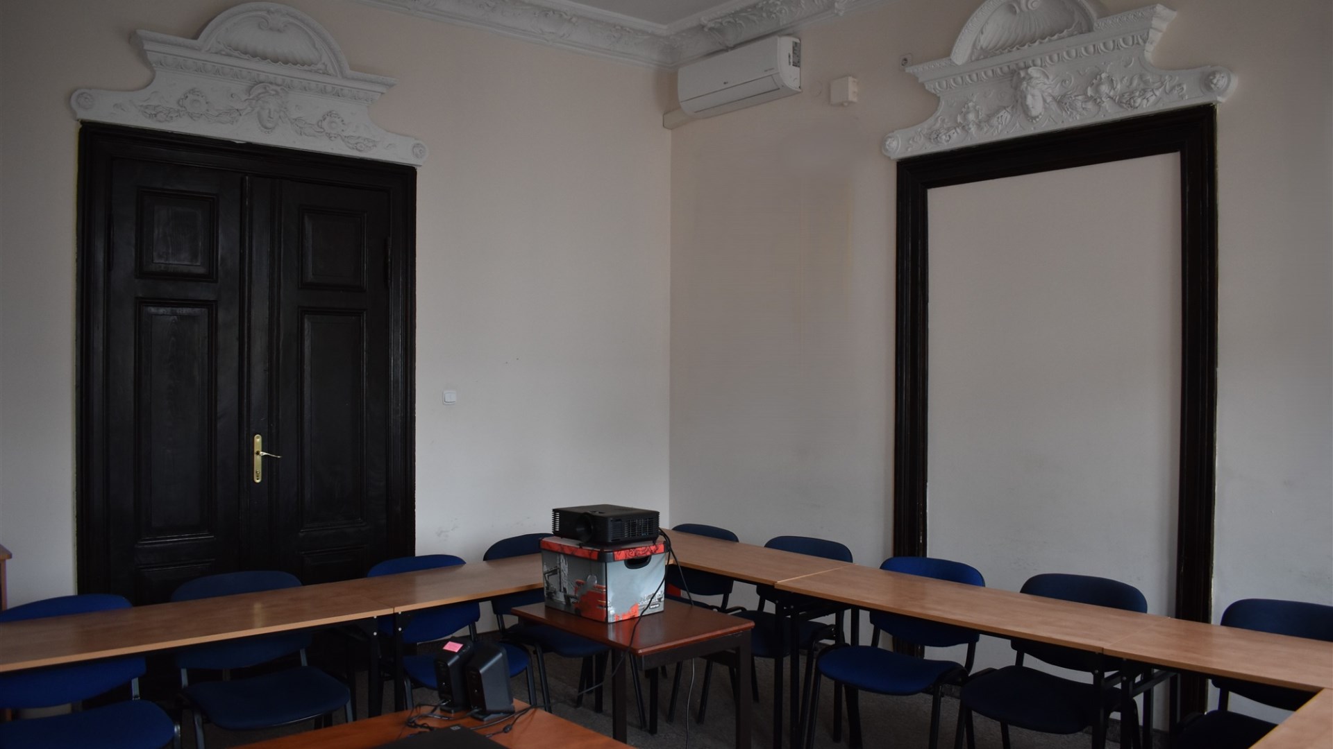 Lokal na sprzedaż